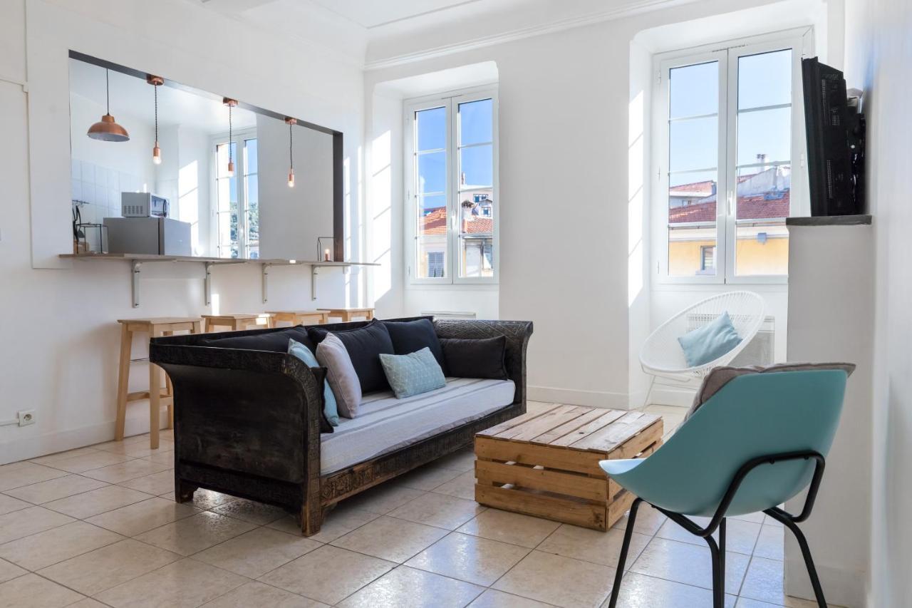 Bright Apartment Old Town นีซ ภายนอก รูปภาพ